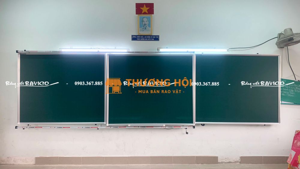 BÁN BẢNG TRƯỢT NGANG 3 TẤM VIẾT PHẤN HÀN QUỐC - BAVICO GIÁ TỐT