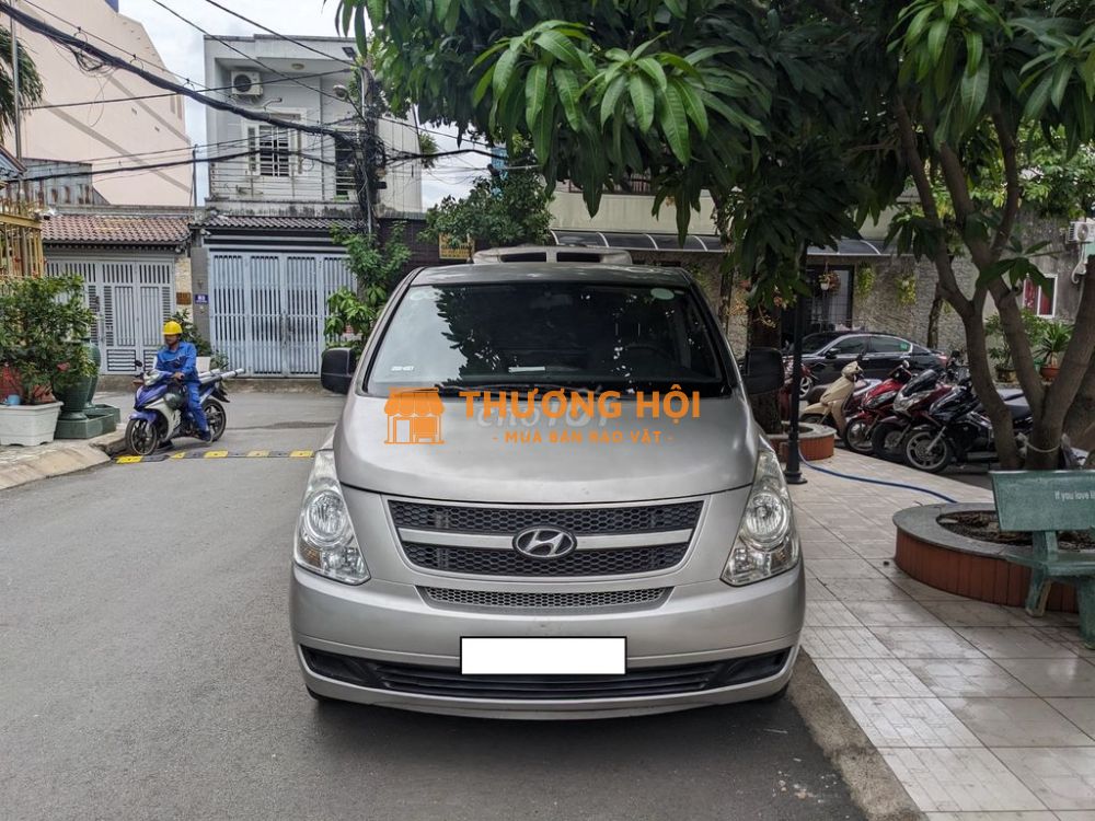 Hyundai Grand Starex Van 2.5 AT 2014 -3 chỗ 800 Kg