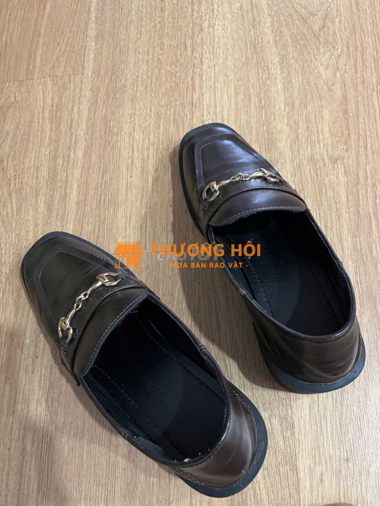 Cần bán giầy lười Loafer cho nữ