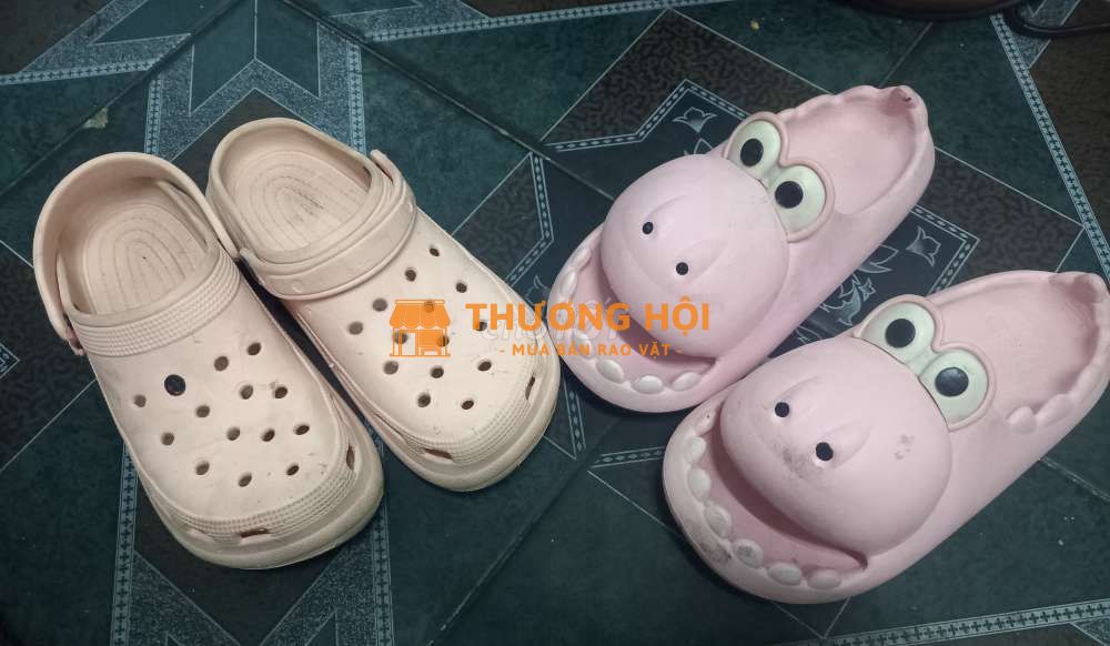 Dư pass rẻ combo 2 đôi dép đẹp size 38 còn mới đẹp
