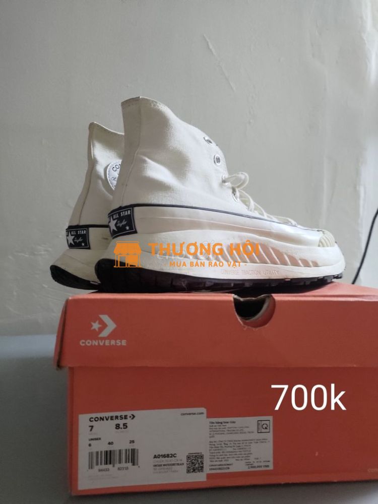 Converse A01682C size 7(40)