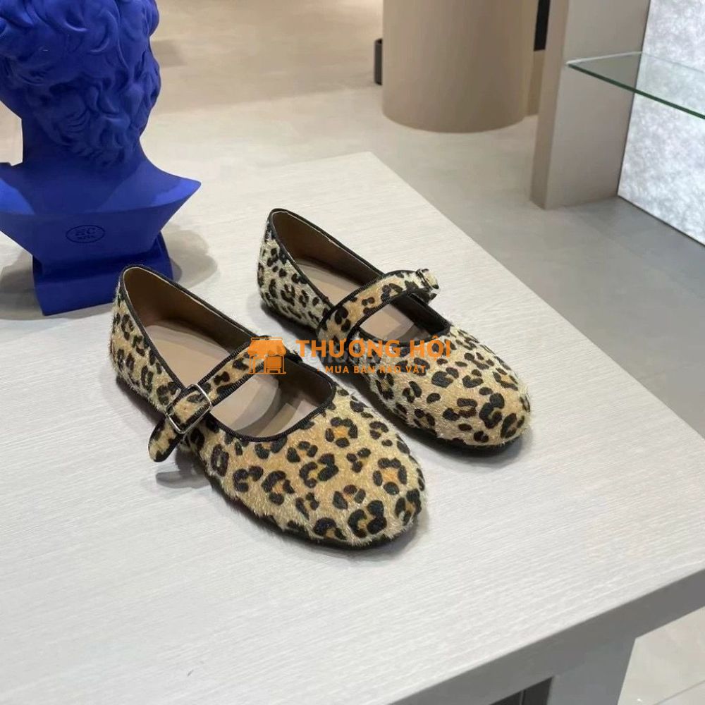 Giày bupbe da báo size 38