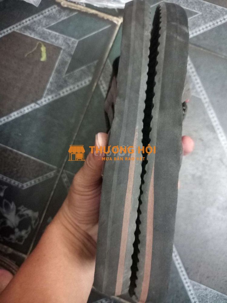 Mua dư pass rẻ dép đi mưa sz 42 đế đúc dày mang êm