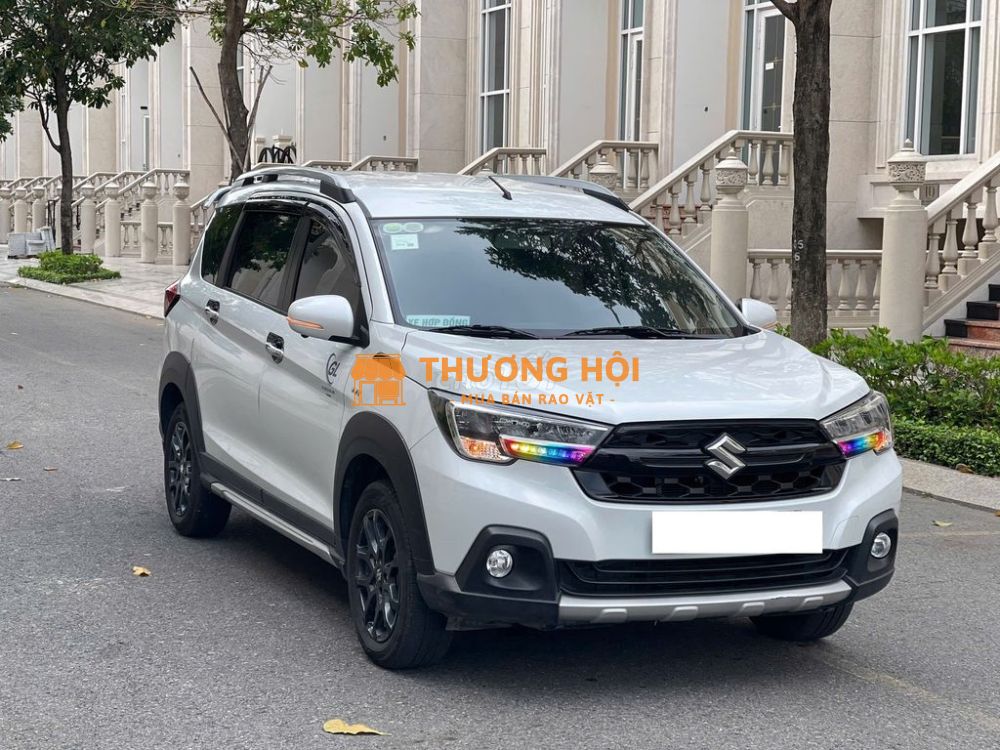xe lướt Suzuki XL7 2024 Hybrid màu trắng - 19000km