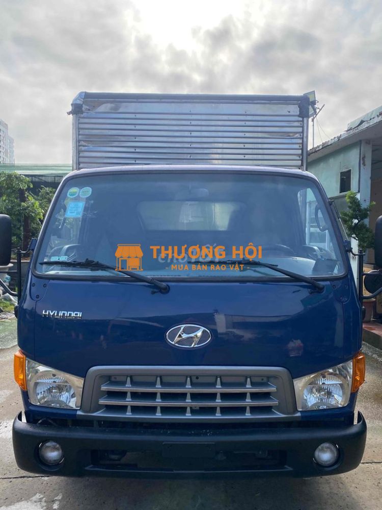 hyunhdai HD65 thùng kín 1t7 sản xuất 2017