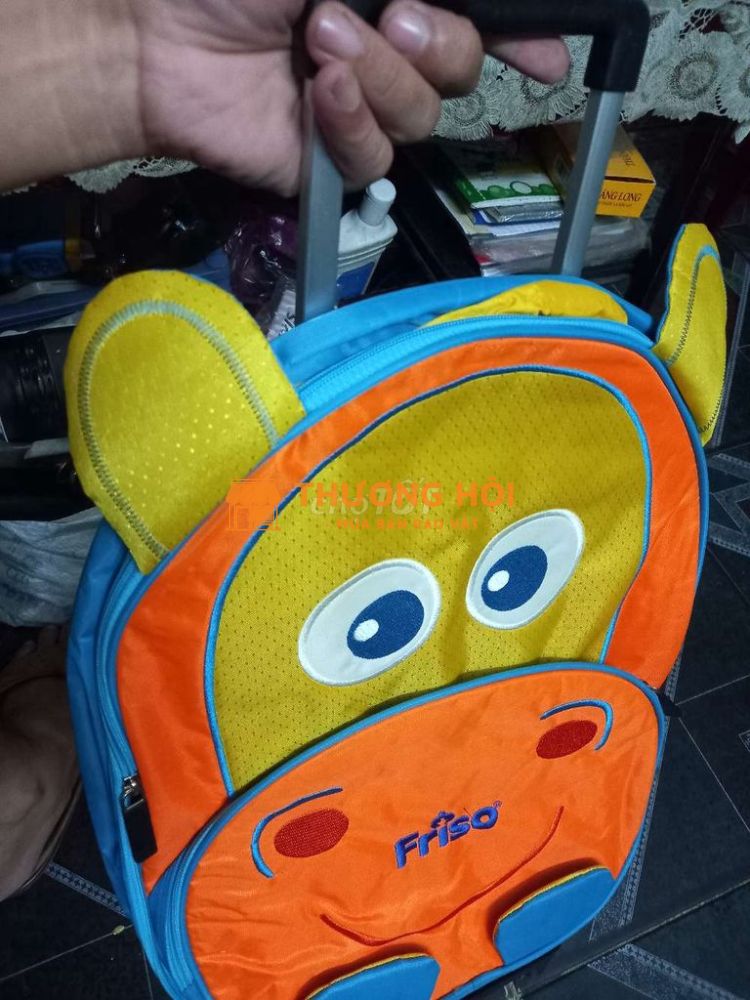 Dư dùng pass rẻ 2 vali kéo dành cho bé mới