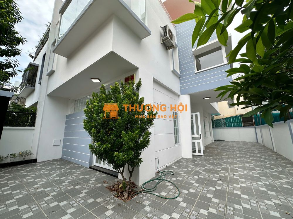 Cho thuê nhà phố tiện vừa ở vừa làm văn phòng công ty