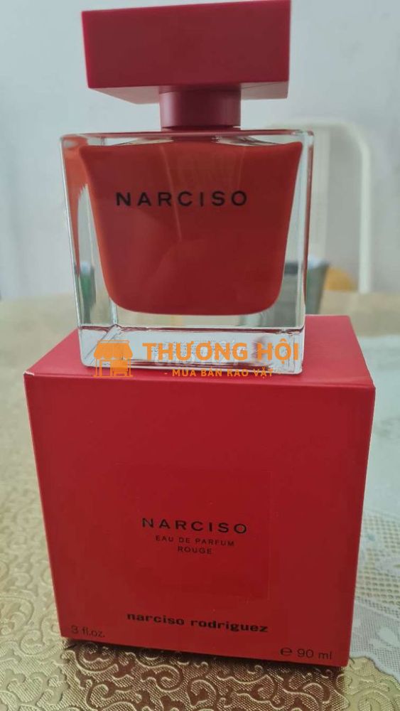 Nước hoa nữ sang trọng thơm dai