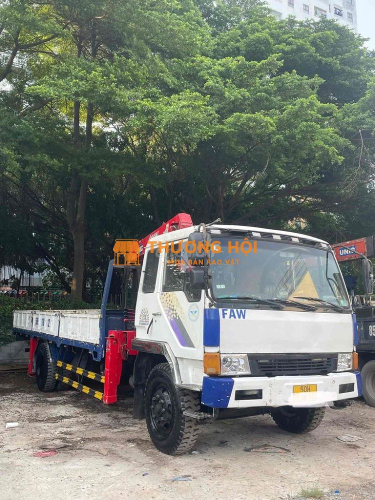 Chính chủ cần bán xe cẩu 8 tấn giá 370tr