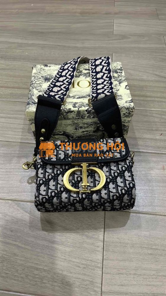 Túi đeo chéo thời trang