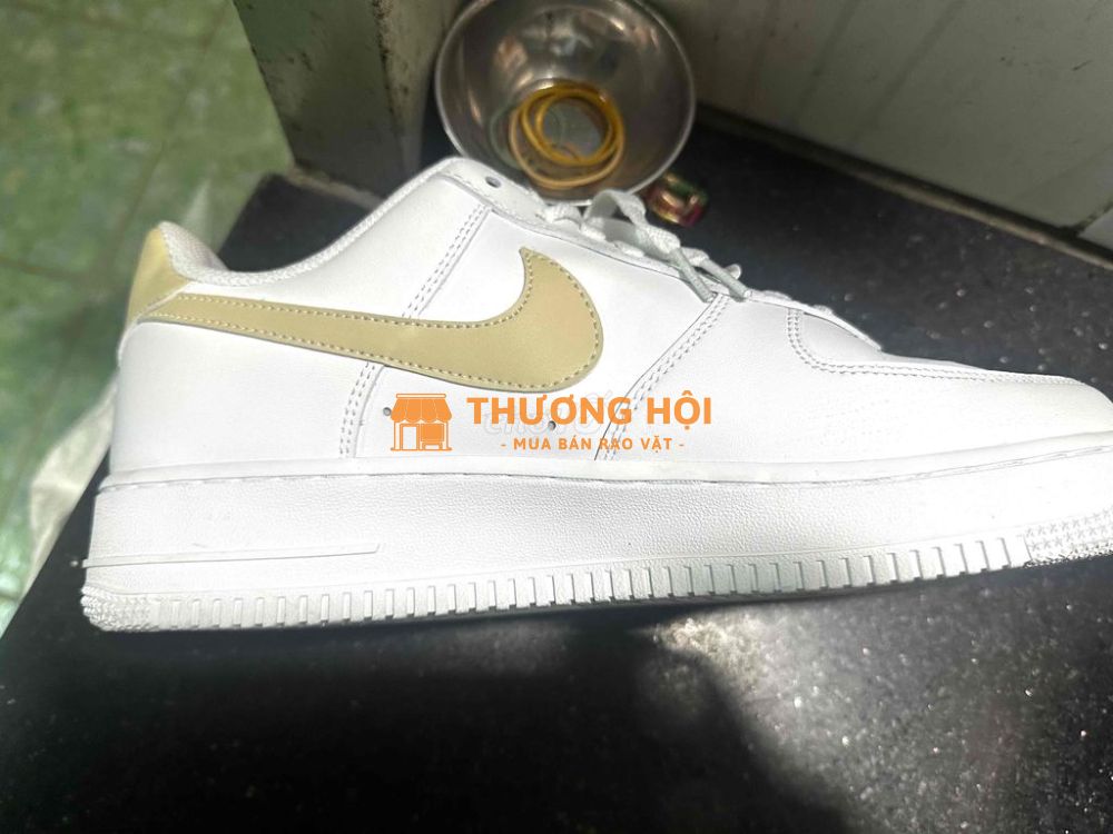 Nike Air Force 1 White Gold cực đẹp