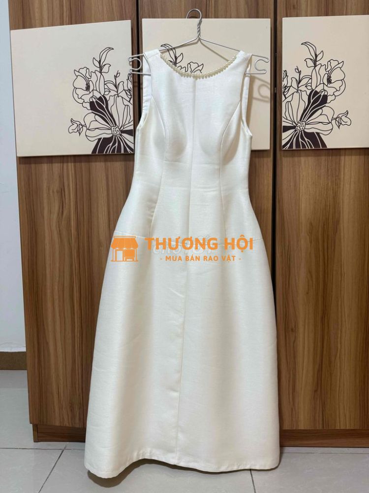 Thanh lý đầm đi tiệc