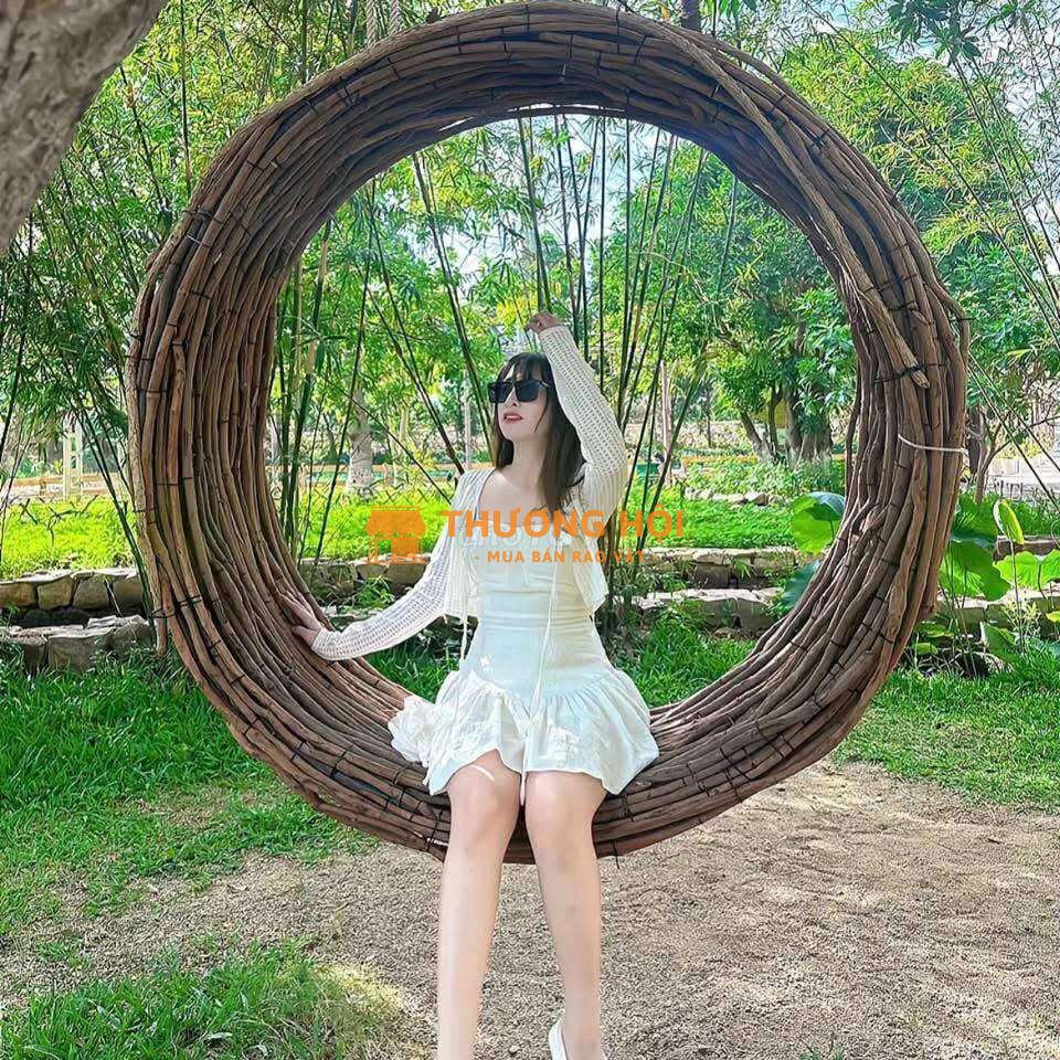 Đầm 2 dây