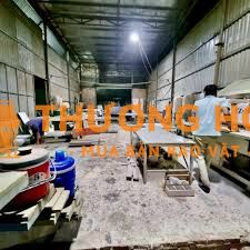 Cần tuyển 02 phụ mộc, làm tại xưởng