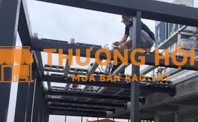 THỢ HÀN LẮP KHUNG TIỀN CHẾ