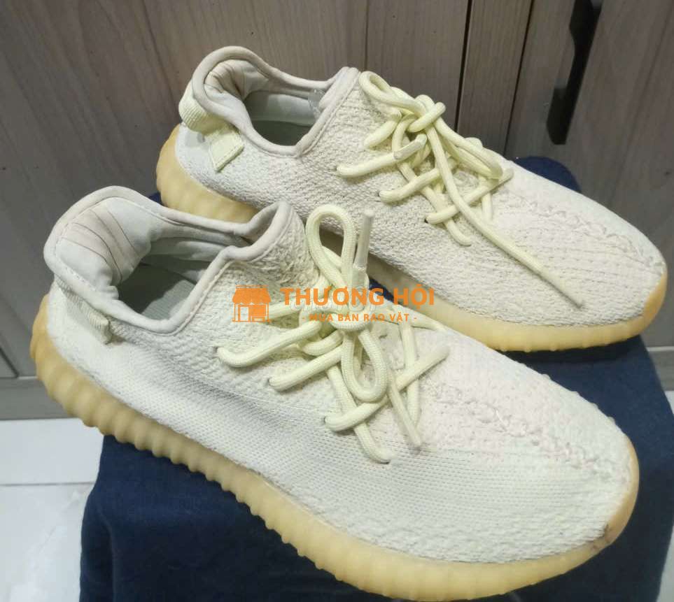 Giày thể thao Adidas
