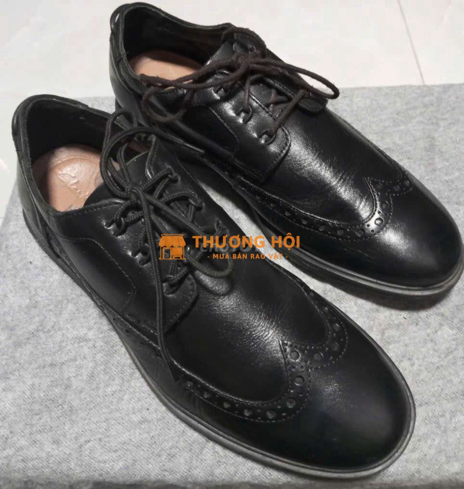 Giày da công sở Clarks, Anb Quốc