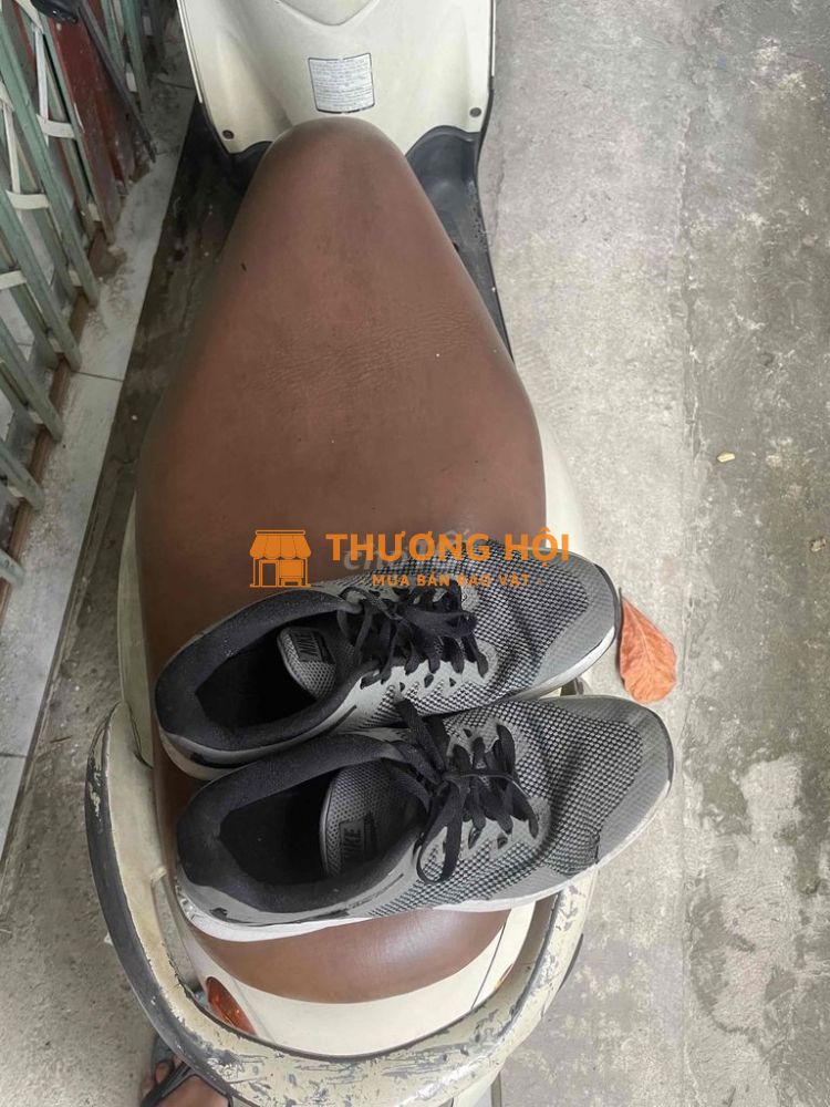 Thanh Lý nhanh 3 đôi giày chính hãng size 43
