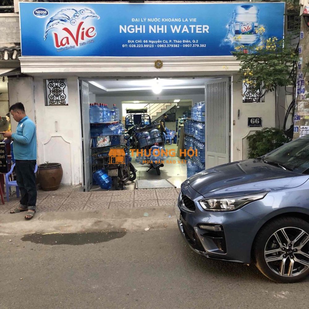 TUYỂN NAM GIAO HÀNG XE MÁY GIAO NƯỚC SUỐI BÌNH 19L