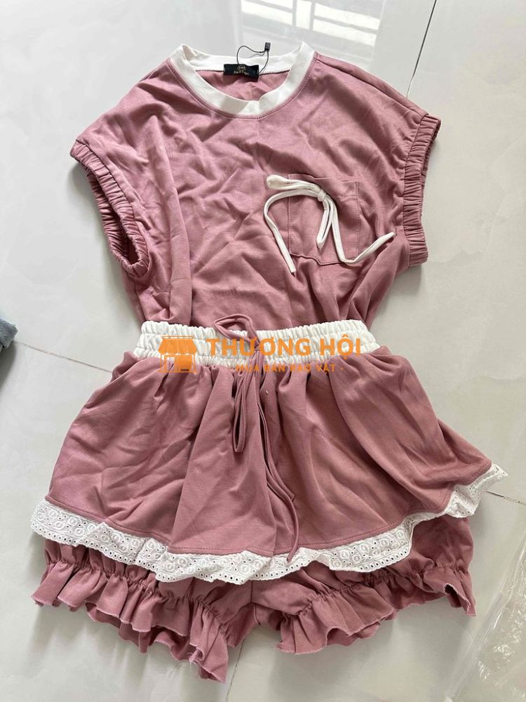 thanh lý quần áo mới 95%