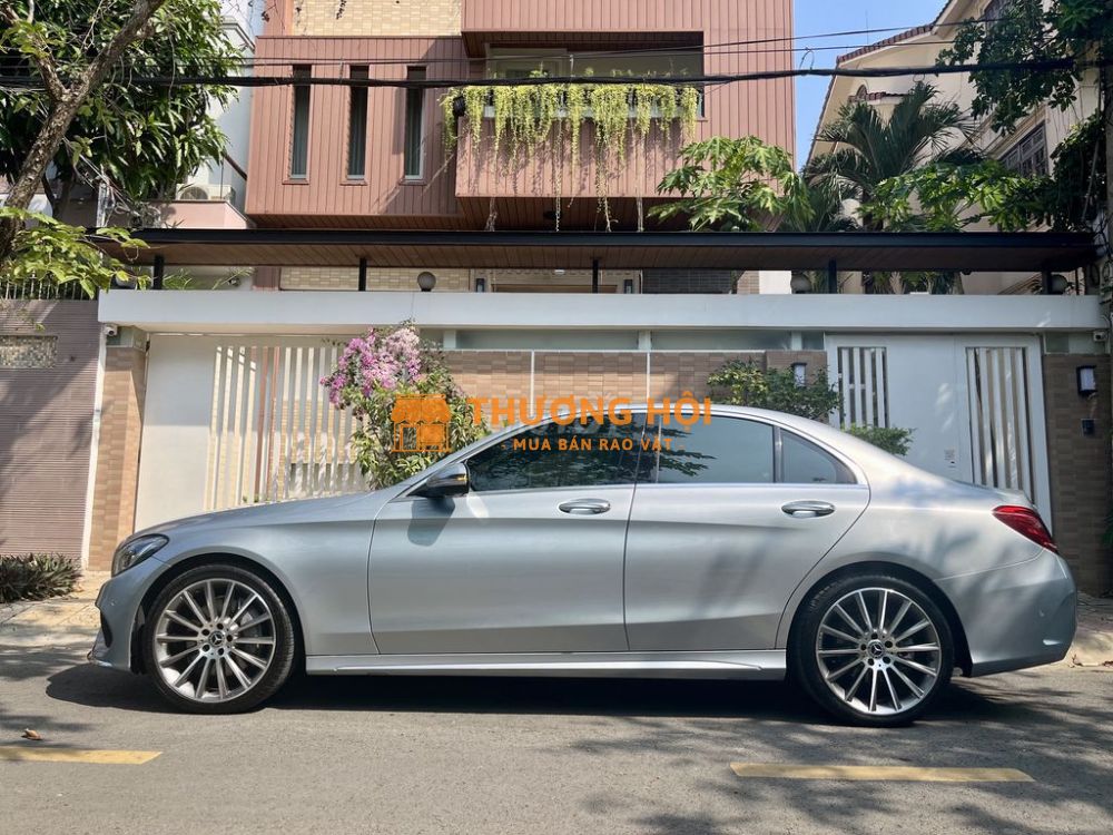 Mercedes Benz C Class 2017 C300 AMG - 118000 km