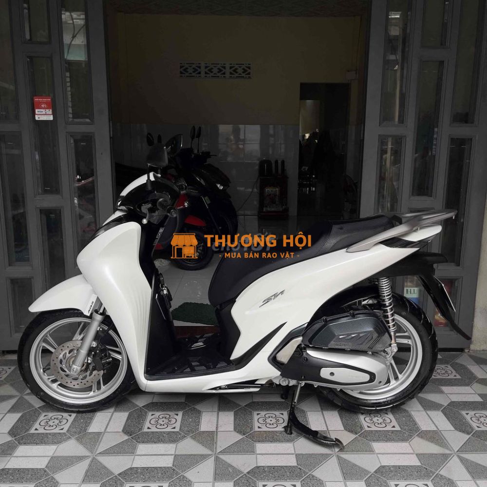 Sh trắng 99% 125/2024 ABS, 2k2 km, bstp đẹp 9 chủ