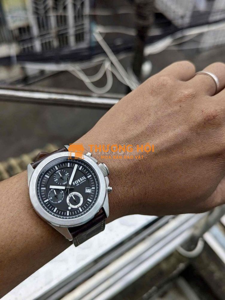 Đồng hồ Fossil chronograph thiết kế trẻ trung