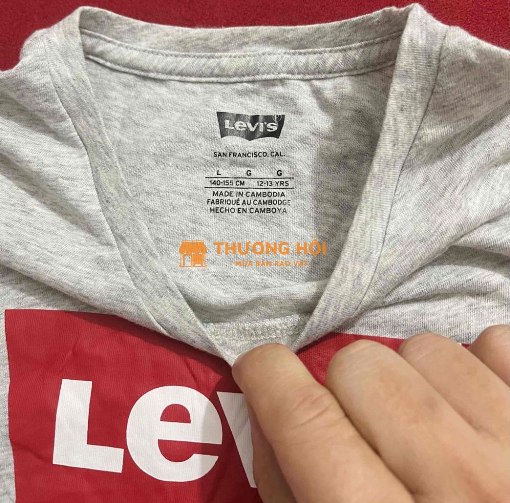 Auth 85% Áo thun Levis bé gái 12-13T | Nữ dưới48kg