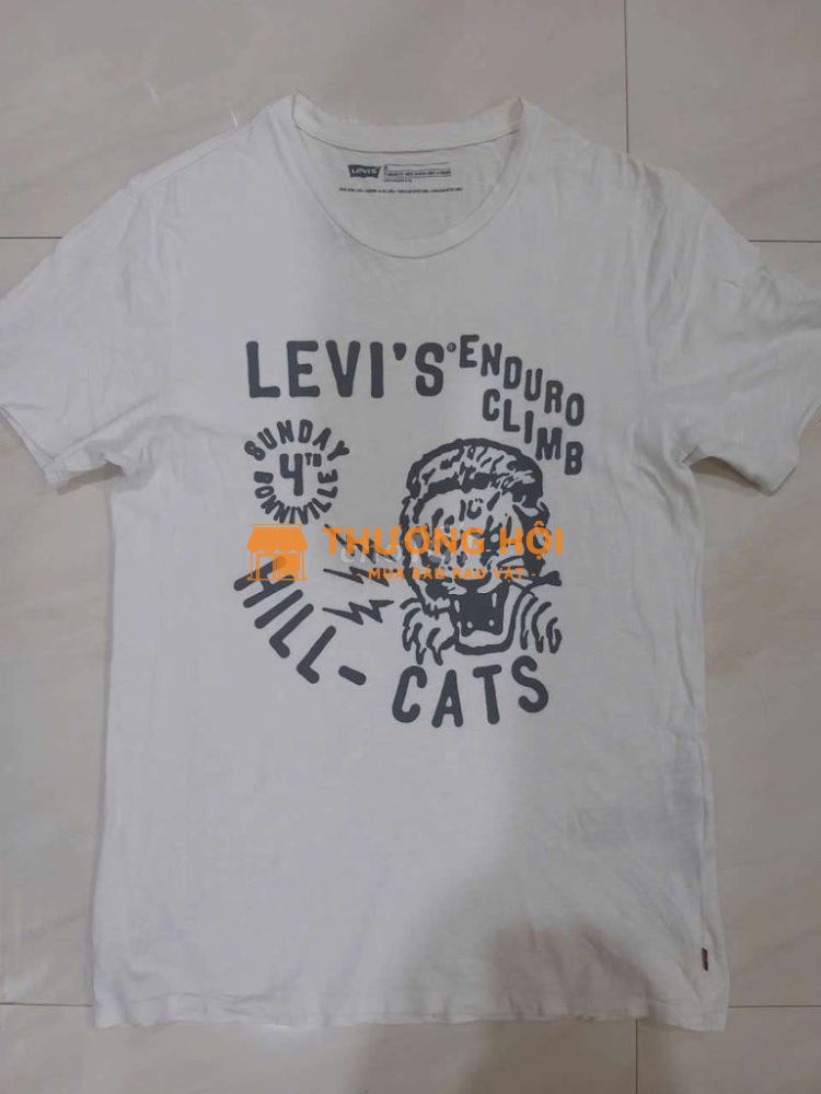 Levis authentic size M