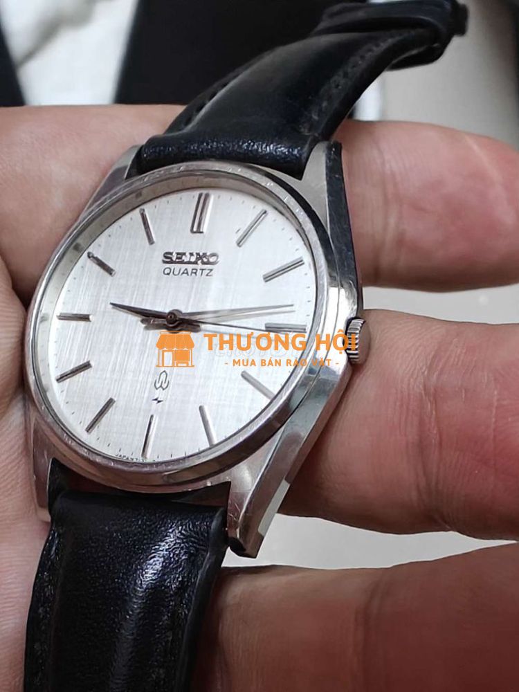 Seiko cổ điển mặt trắng sớ đẹp.