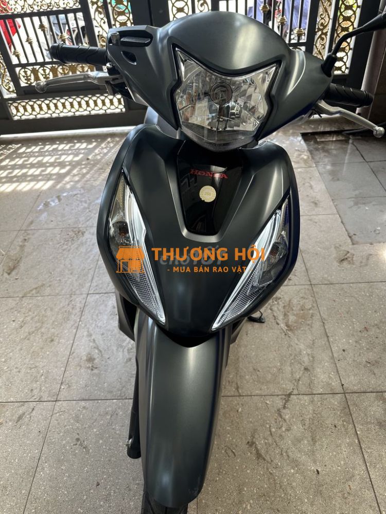 Vision phiên bản cá tính , bánh lớn