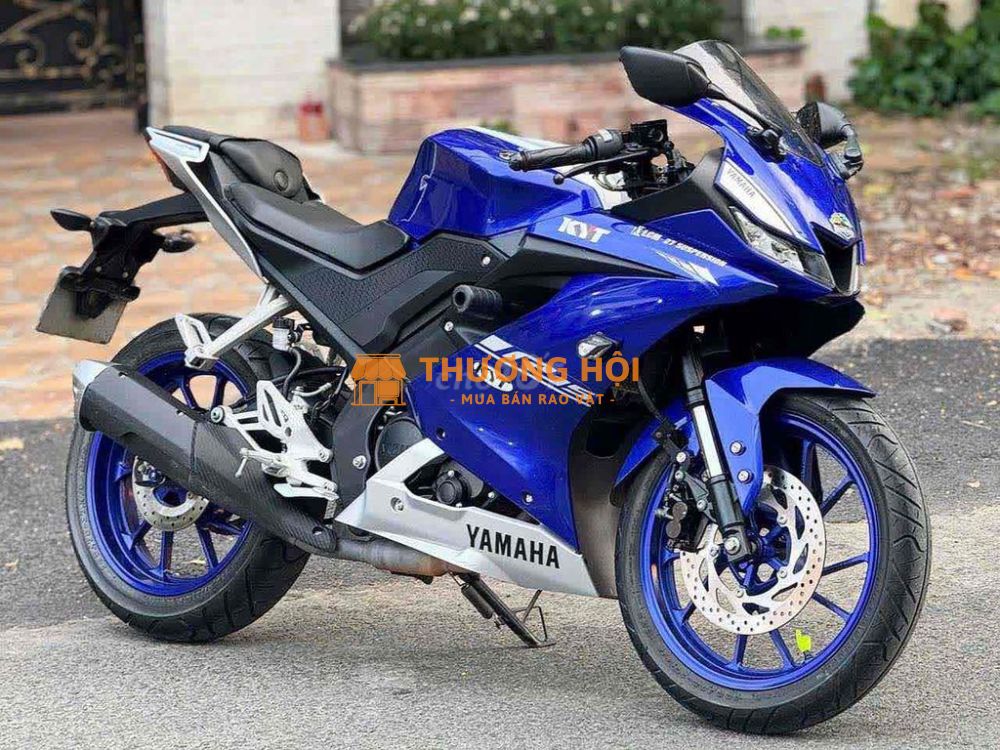 R15 150 2019 bst 9c máy zin nợ xấu trả 50% ạ