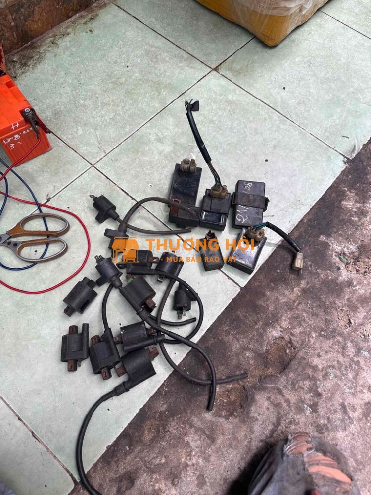 ic attila ic anpha ic suzuki và 12 cục mobin sườn