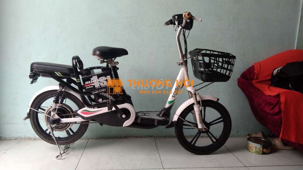 Sonsu bé nhà đi học
