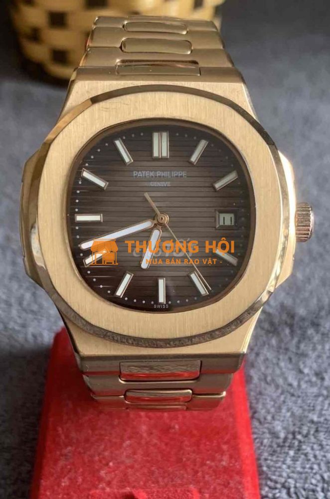 Đồng hồ Gold