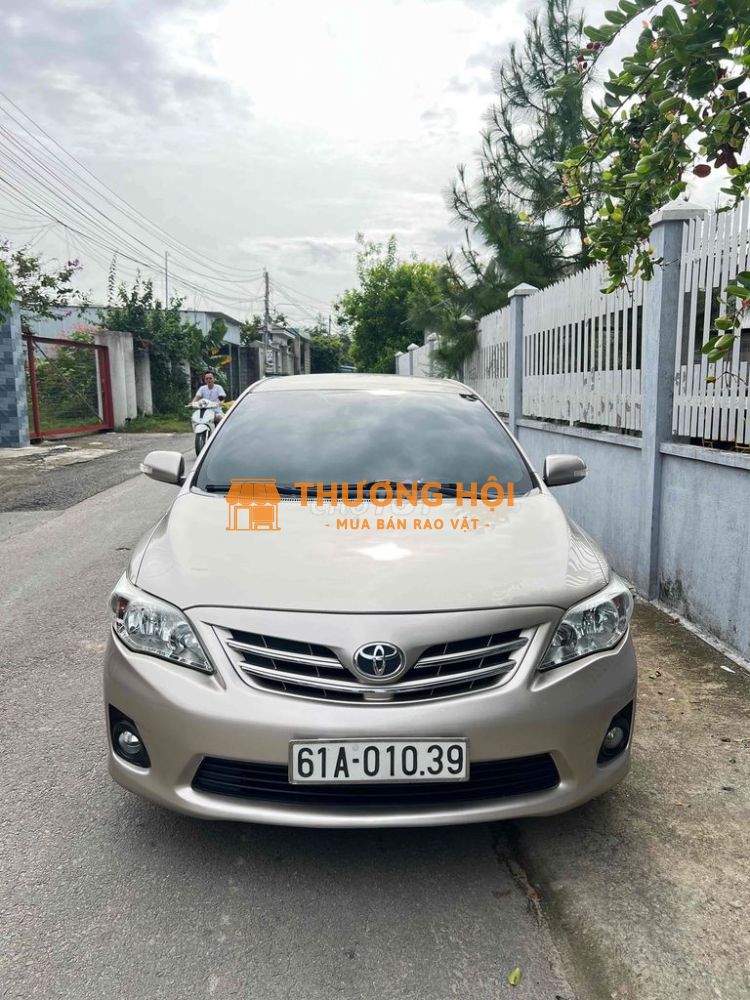 Toyota Corolla Altis 2011 1.8G MT - 61000 km