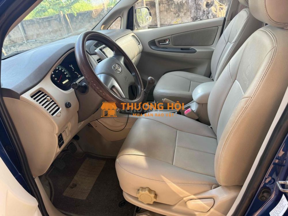 Toyota Innova 2015 2.0E - 101500 km