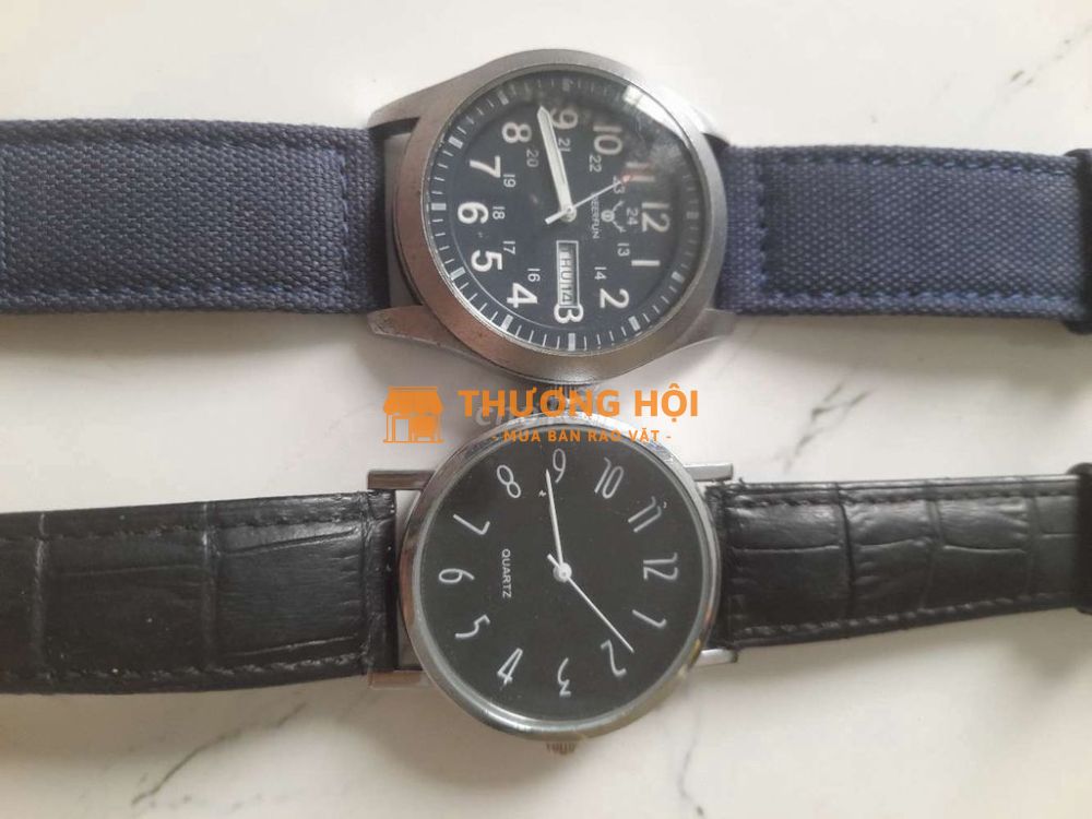 Cặp đôi đồng hồ pin 200.000₫.