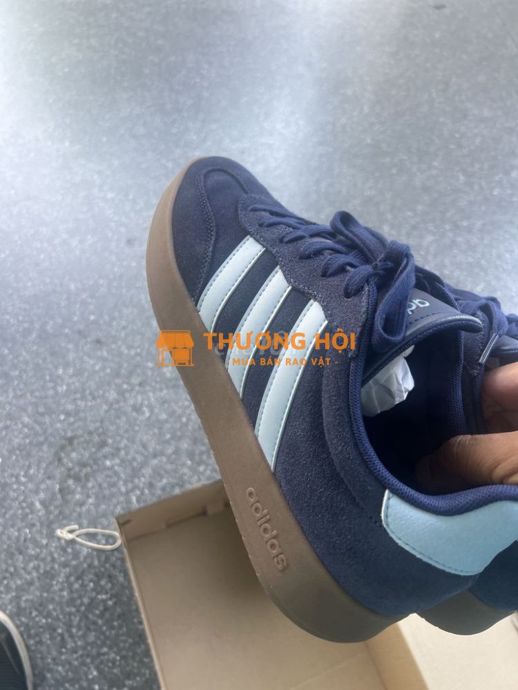 Giày adidas chính hãng