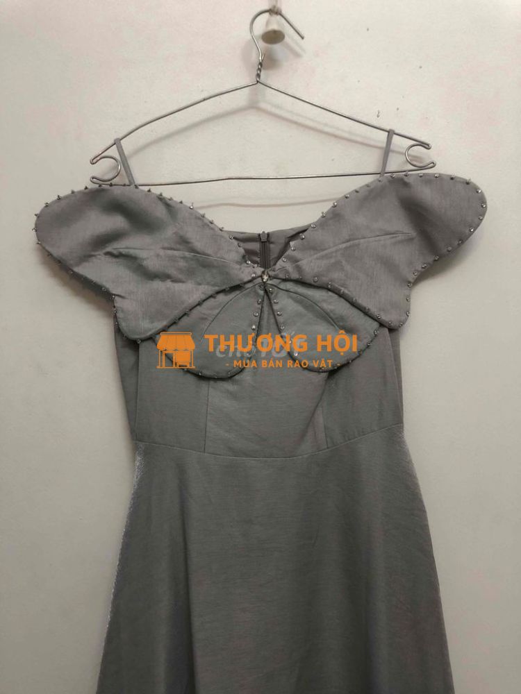 Đầm nữ