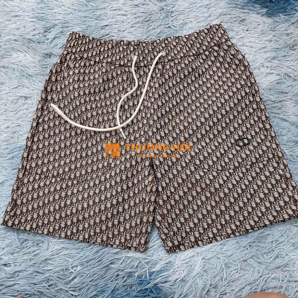 Quần sooc đi or mới cao Chất vì thô ,logo vân nổi