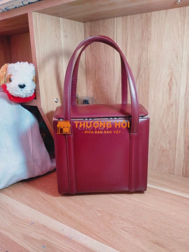 Túi Burberry form hộp màu đỏ rượu 2hand