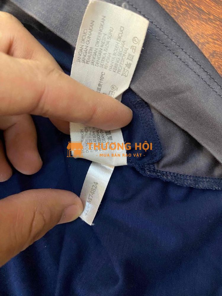 Áo CK chính hãng đẹp 9#% ít sử dụng size L