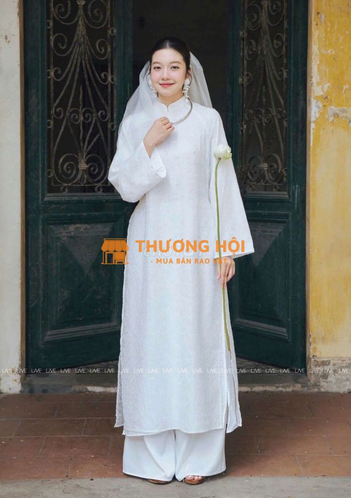 áo dài Laye trắng