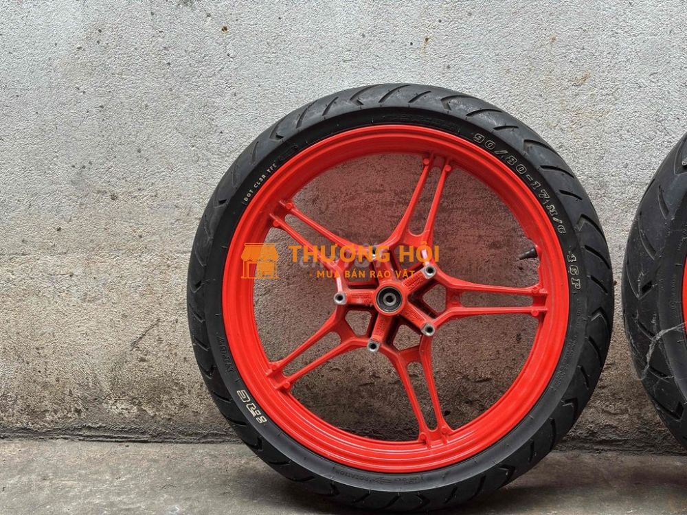 mâm zin 150/155 bán mâm mới 99% (k bán vỏ)