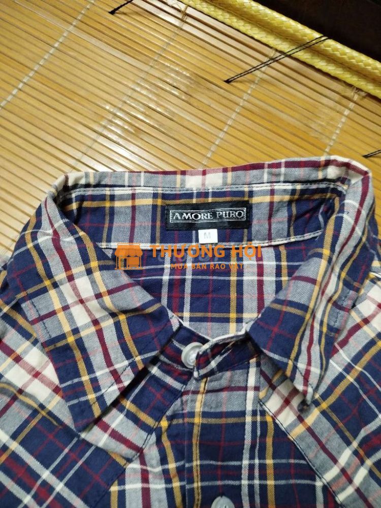 Áo sơ mi kẻ AMORE PURO size M hàn quốc.