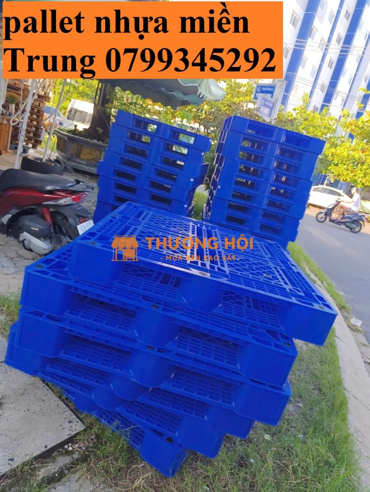 Pallet nhựa 1100x1100x150mm Quảng Ngãi – gọi 0799345292