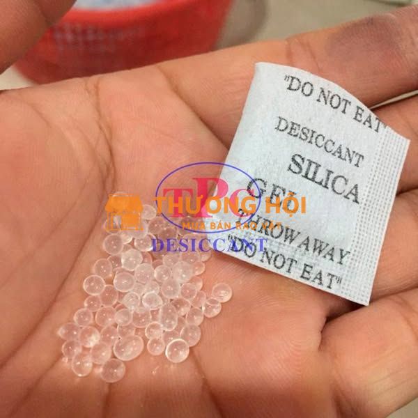 Gói hút ẩm Silicagel – Giải pháp bảo quản quần áo hiệu quả trong mùa ẩm