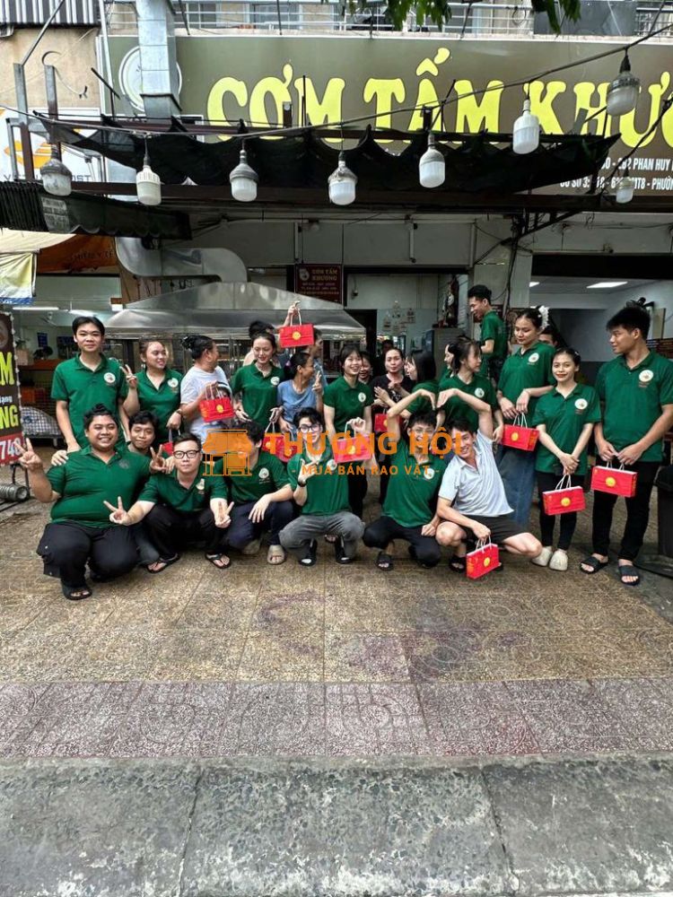 TUYỂN 2 CHỊ LÀM RAU(CA 5 GIỜ SÁNG ĐẾN 5 GIỜ CHIỀU)