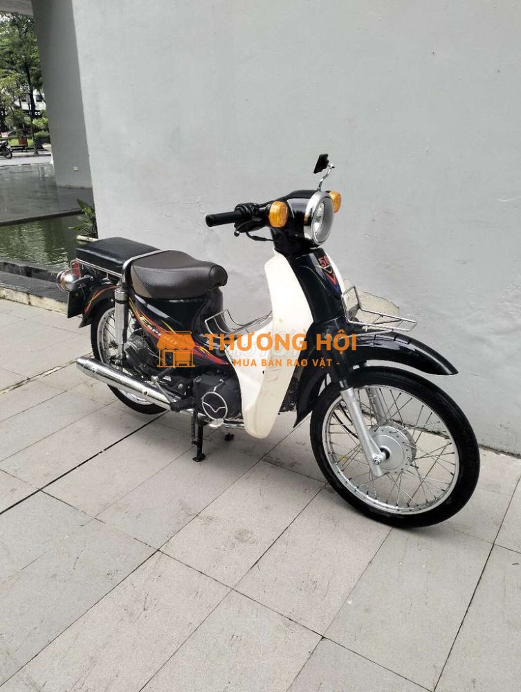 Xe cúp 50cc cho các cháu đi học